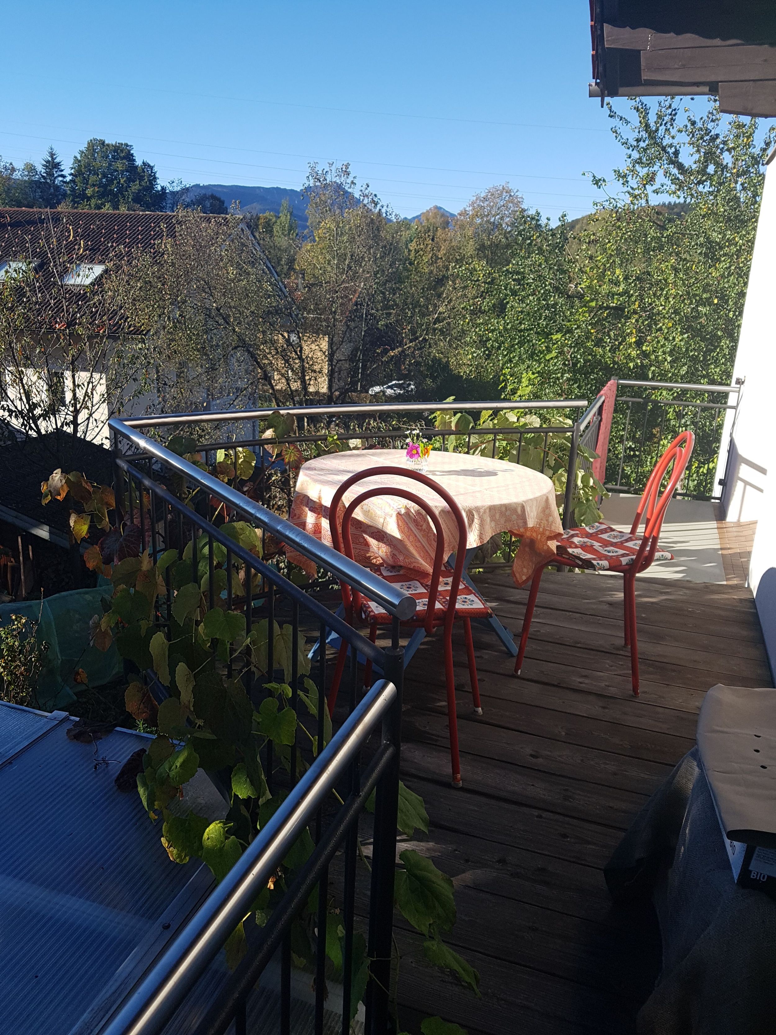 Balkon mit Bergblick