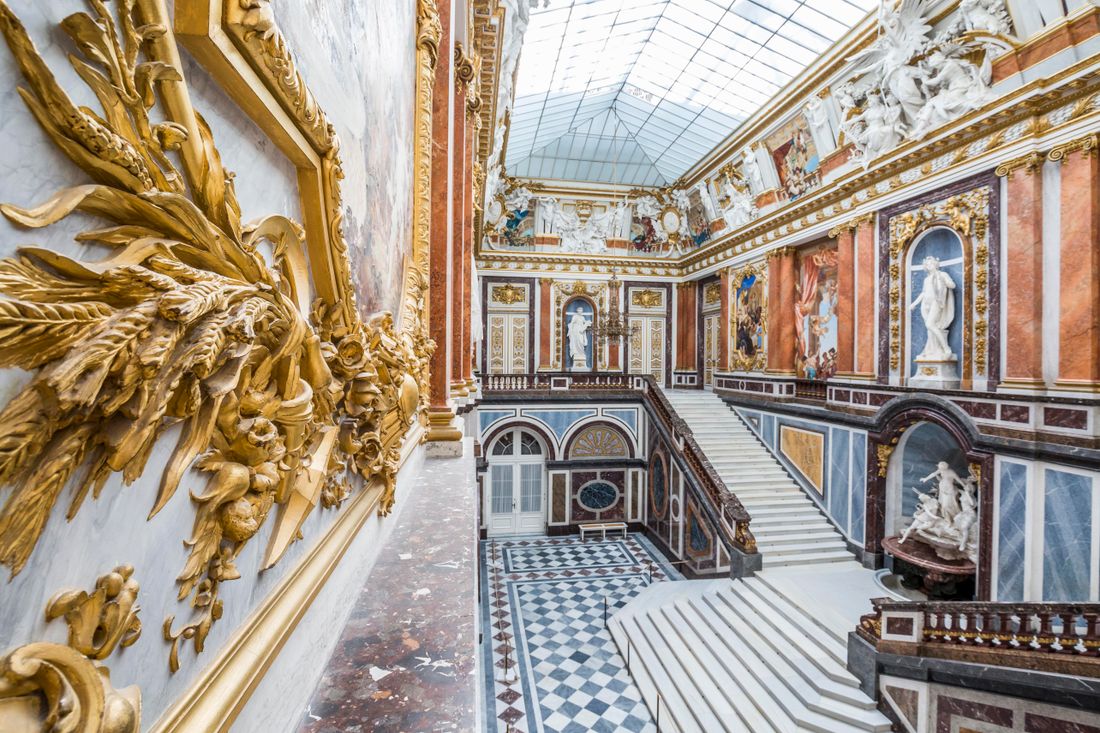 treppenhaus-im-schloss-herrenchiemsee