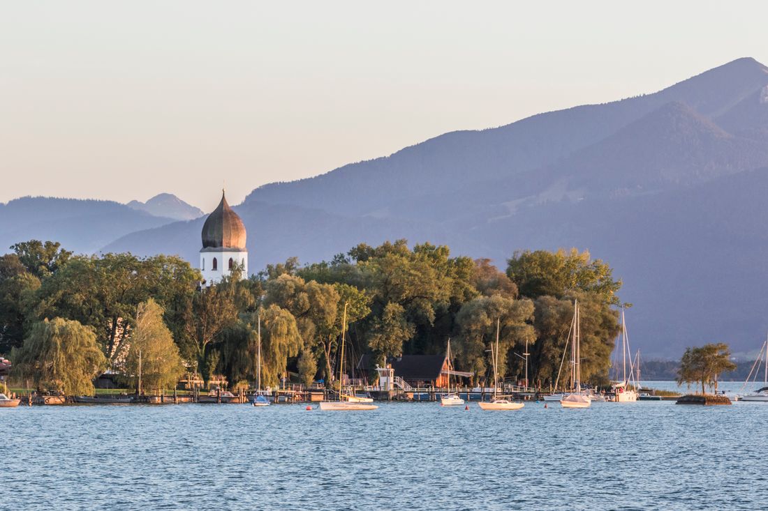 Die Fraueninsel vom Wasser aus